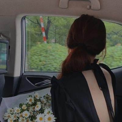 一线女星新恋情浮出水面，本人沉默不回应，整整一周持续发酵